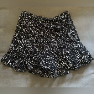 Abercrombie & Fitch Black and White Ruffle Skort